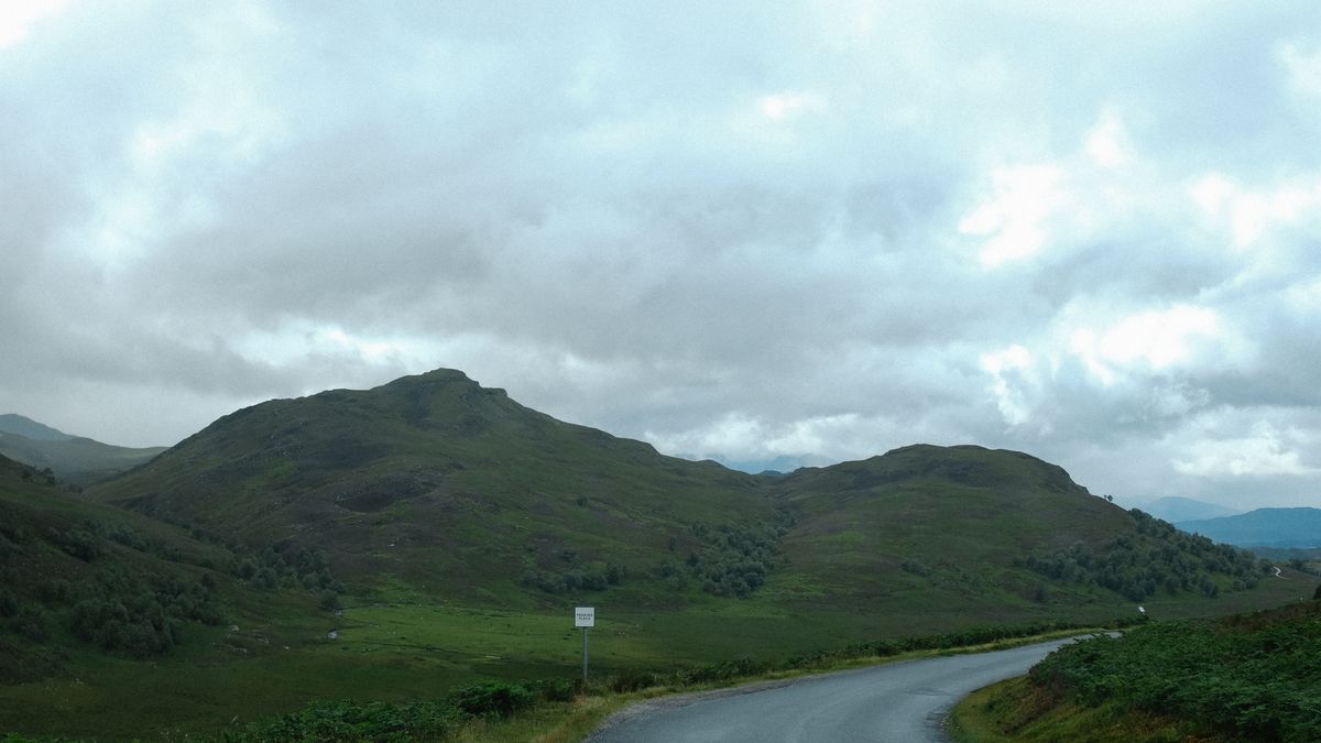 Eco-friendly driving habits that save money